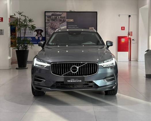 VOLVO XC60 2.0 T8 HYBRID MOMENTUM AWD GEARTRONIC VOLVO XC60 2.0 T8 HYBRID MOMENTUM AWD GEARTRONIC